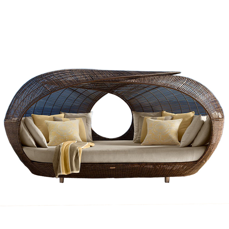 Outdoor Furniture In Sale - เตียงนอนกลางแจ้งหวายสังเคราะห์ทรงครึ่งวงกลมคุณภาพดี ขายดี พร้อมเบาะนุ่ม/เตียงอาบแดดในสวน