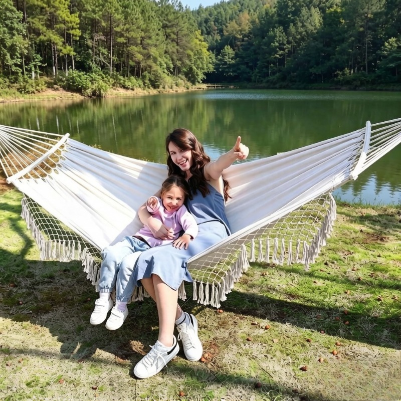 Outdoor Furniture Brands - เก้าอี้ชิงช้าผ้าเนื้อนุ่มสำหรับใช้ในบ้านและนอกบ้าน เหมาะสำหรับสวน