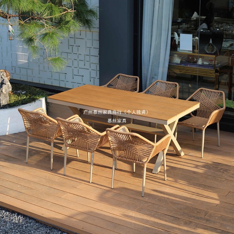 ชุดโต๊ะเก้าอี้หวายกลางแจ้งพร้อ - Outdoor Furniture With Umbrella บทวิจารณ์และราคา